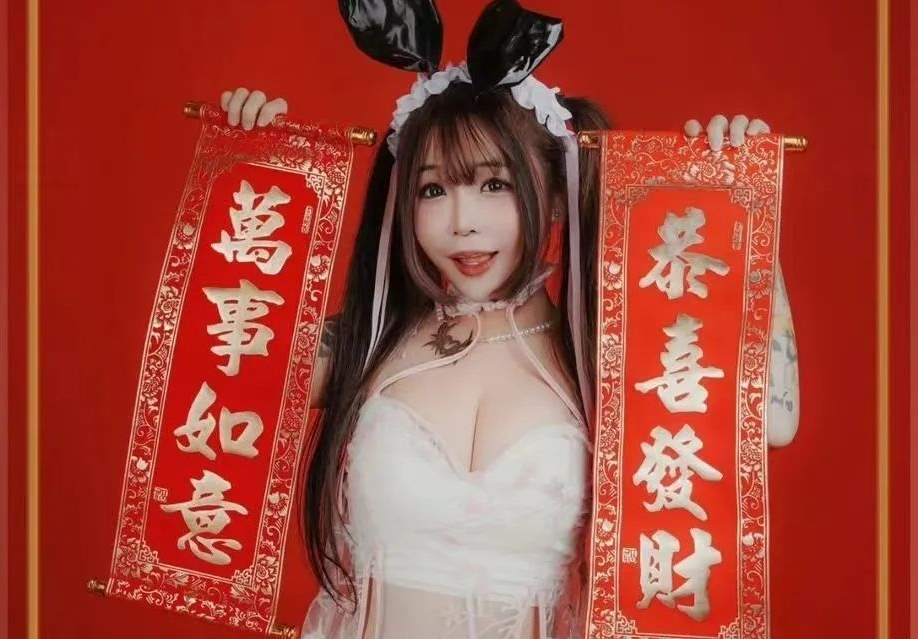 新加坡女演员苏樱花Sakura，从DJ到台湾暗黑界出道！_黑料正能量